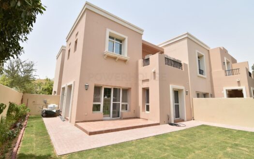 Villa For Sale in Al Reem